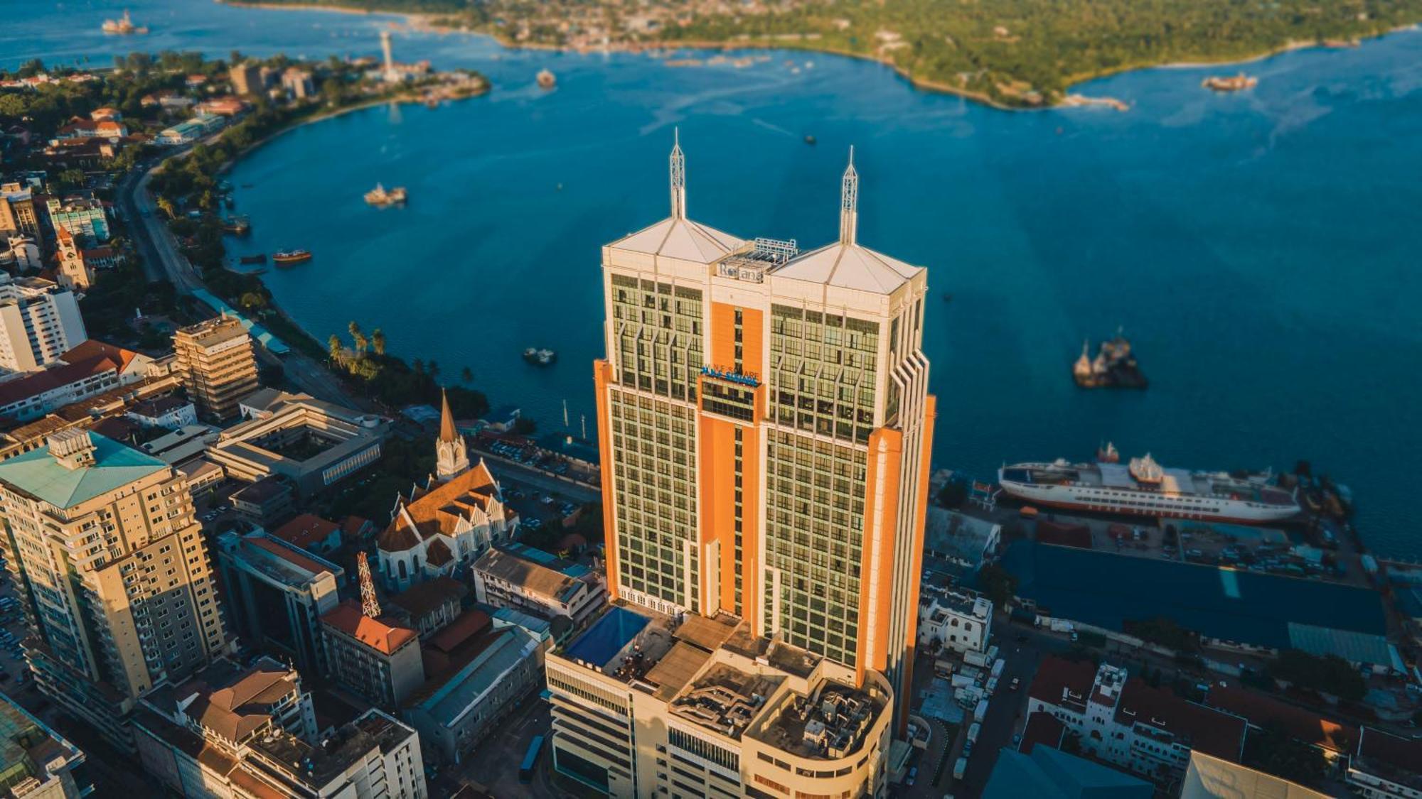 Johari Rotana Hotel Dar es Salaam Buitenkant foto