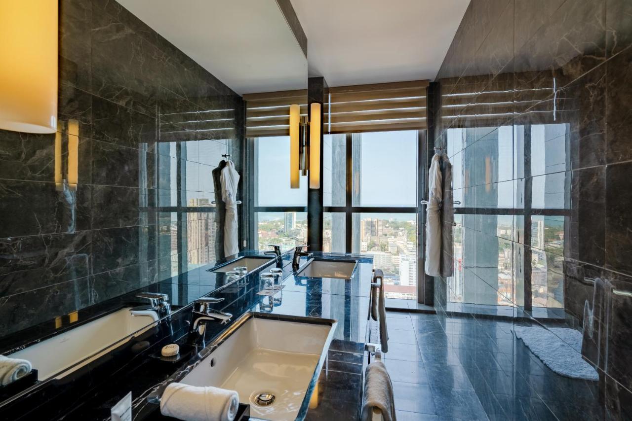 Johari Rotana Hotel Dar es Salaam Buitenkant foto